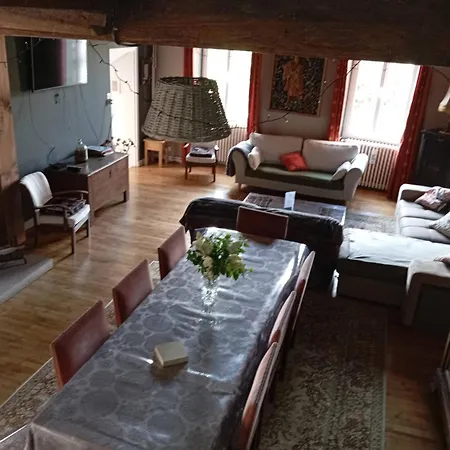 Charming 4-bedroom House Near Burgundy Canal Gland