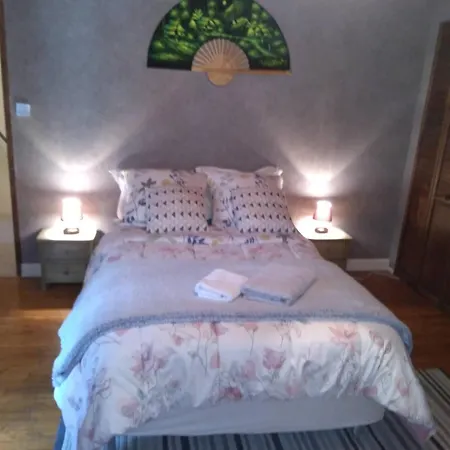 Charming 4-bedroom House Near Burgundy Canal Gland