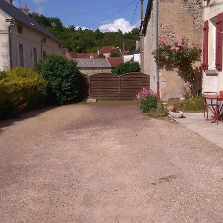 Charming 4-bedroom House Near Burgundy Canal * Gland