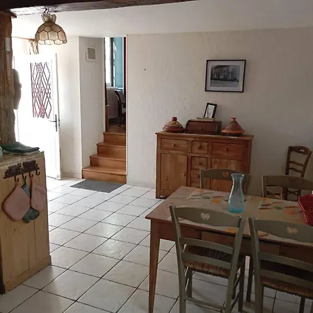 Charming 4-bedroom House Near Burgundy Canal *